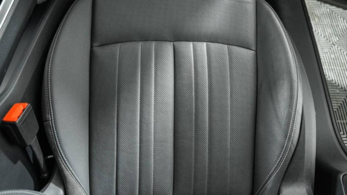 2019 Audi e-tron WA1LAAGE5KB019372