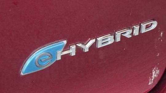2018 Chrysler Pacifica Hybrid 2C4RC1N77JR105460