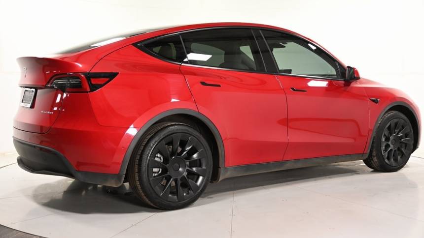 2021 Tesla Model Y 5YJYGDEE4MF198163