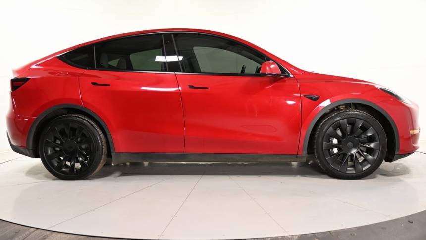 2021 Tesla Model Y 5YJYGDEE4MF198163