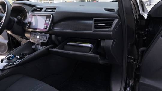 2021 Nissan LEAF 1N4AZ1CV3MC551055
