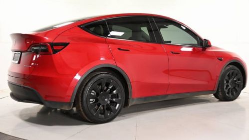 2021 Tesla Model Y 5YJYGDEE4MF198163
