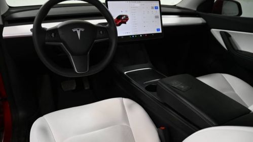 2021 Tesla Model Y 5YJYGDEE4MF198163