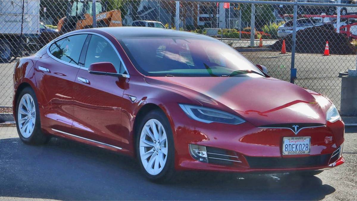 2018 Tesla Model S 5YJSA1E22JF247125