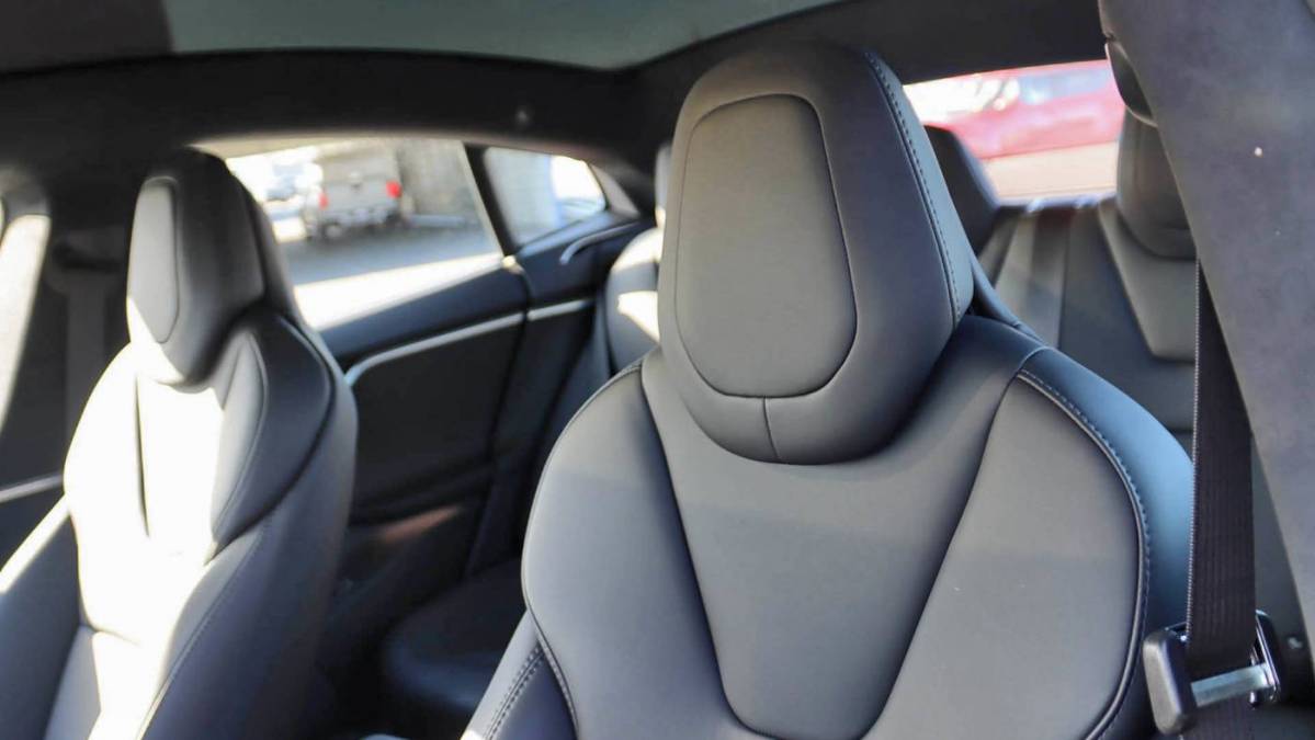 2018 Tesla Model S 5YJSA1E22JF247125