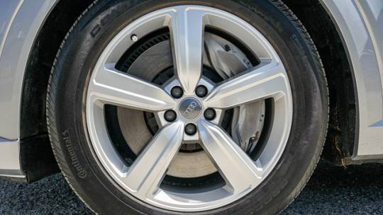 2019 Audi e-tron WA1LAAGE0KB012152
