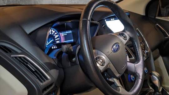 2017 Ford Focus 1FADP3R47HL200071
