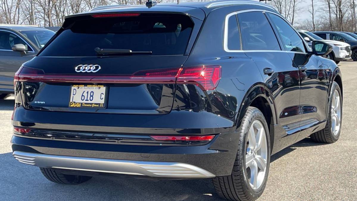 2019 Audi e-tron WA1LAAGE3KB020391
