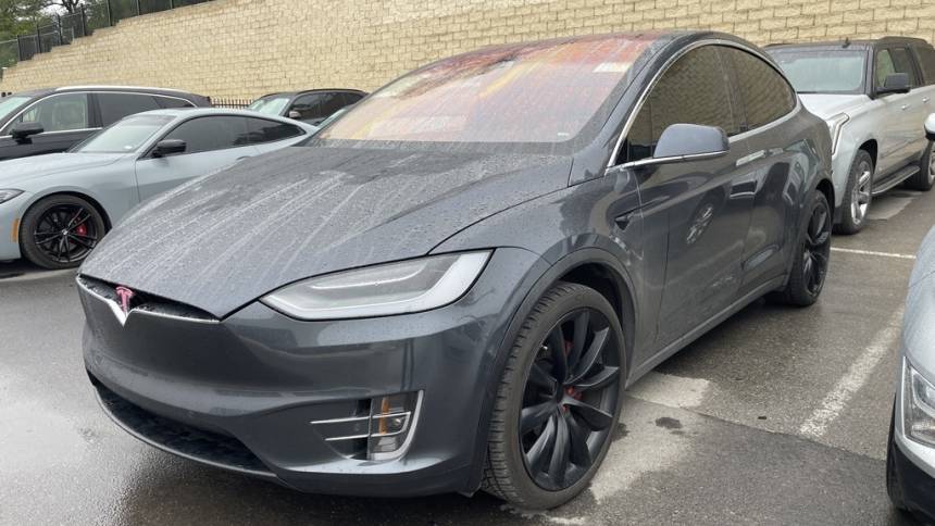 2019 Tesla Model X 5YJXCBE40KF160851