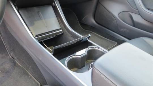2018 Tesla Model 3 5YJ3E1EA8JF006251