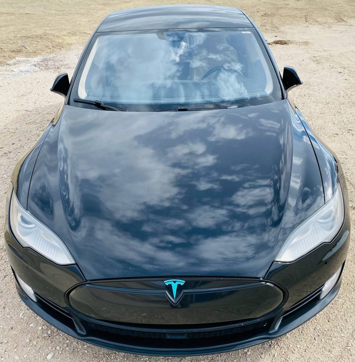 2015 Tesla Model S 5YJSA1S22FF081832