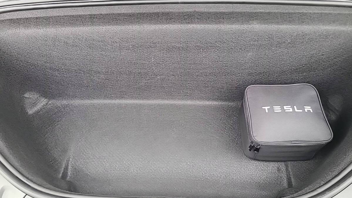 2019 Tesla Model X 5YJXCBE28KF154553