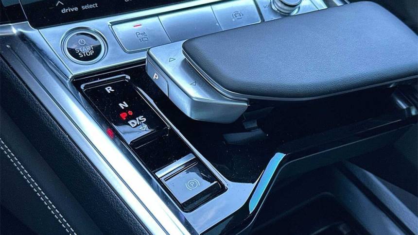 2021 Audi e-tron WA13AAGE1MB033174