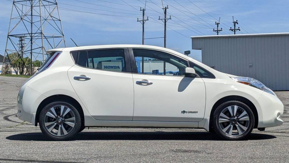 2017 Nissan LEAF 1N4BZ0CP4HC304391