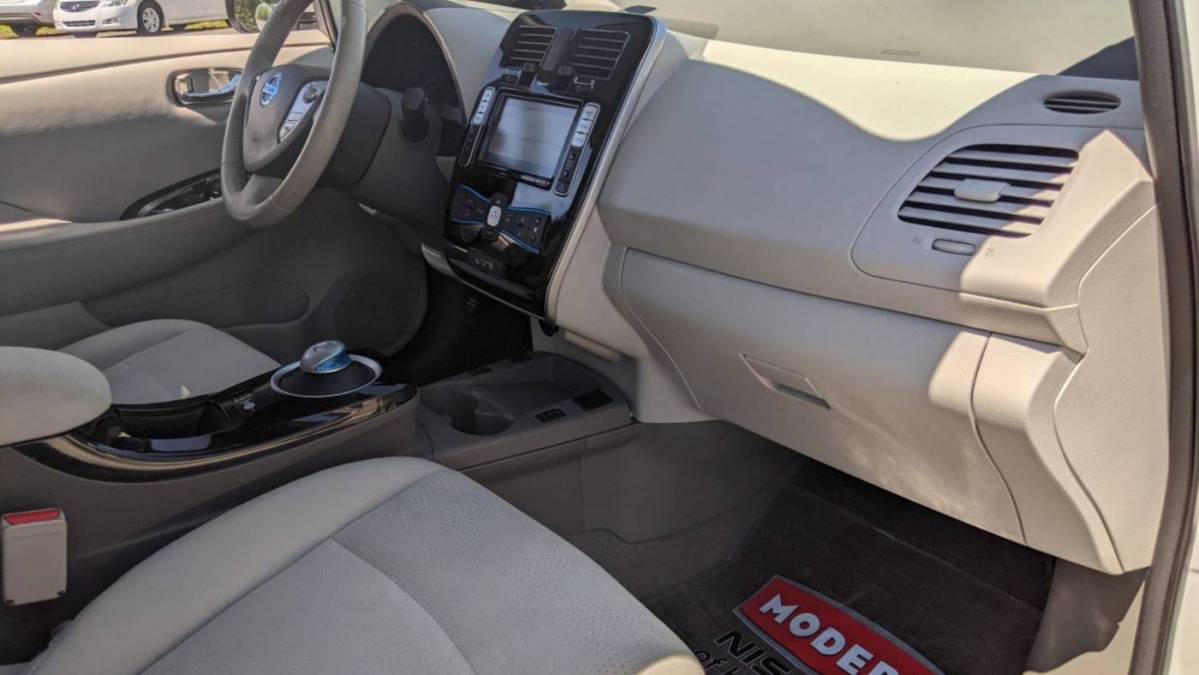 2017 Nissan LEAF 1N4BZ0CP4HC304391