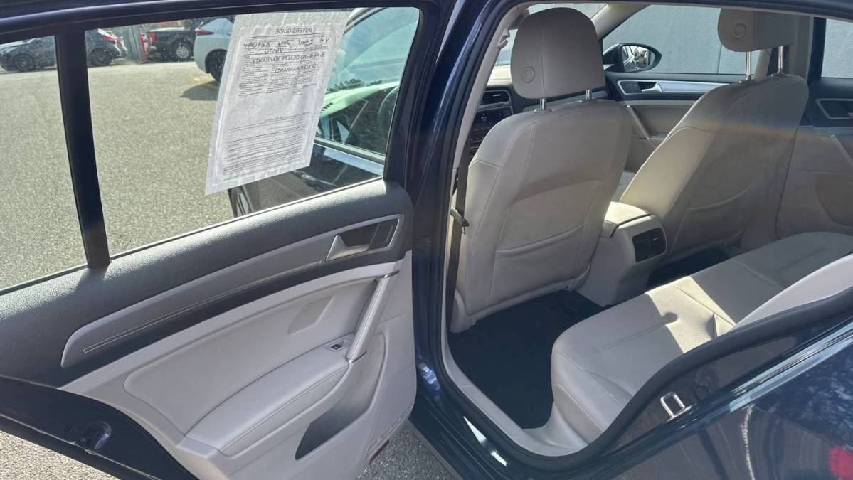 2016 Volkswagen e-Golf WVWPP7AU0GW912445