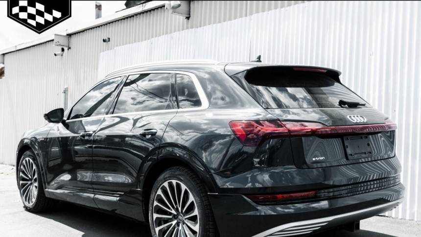 2019 Audi e-tron WA1VABGE1KB024759