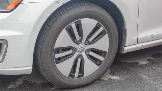 2016 Volkswagen e-Golf WVWKP7AU1GW910665