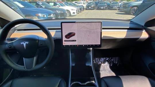 2019 Tesla Model 3 5YJ3E1EAXKF435683