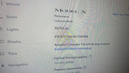 2020 Tesla Model X 5YJXCBE40LF261356