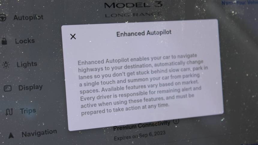 2018 Tesla Model 3 5YJ3E1EB3JF132879
