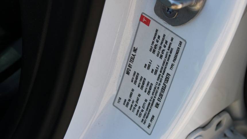 2018 Tesla Model 3 5YJ3E1EB3JF132879