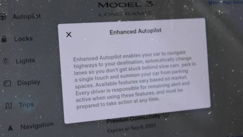 2018 Tesla Model 3 5YJ3E1EB3JF132879