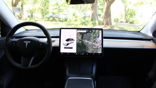2021 Tesla Model Y 5YJYGAEE1MF184915