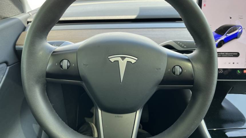 2021 Tesla Model Y 5YJYGDEEXMF097371