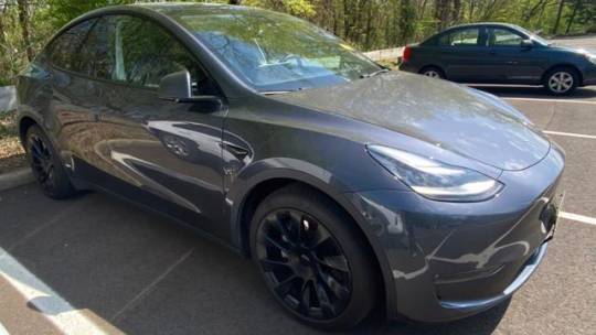 2021 Tesla Model Y 5YJYGDEE5MF073639