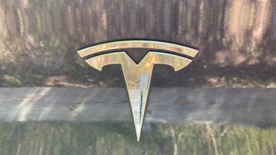 2021 Tesla Model Y 5YJYGDEE5MF073639