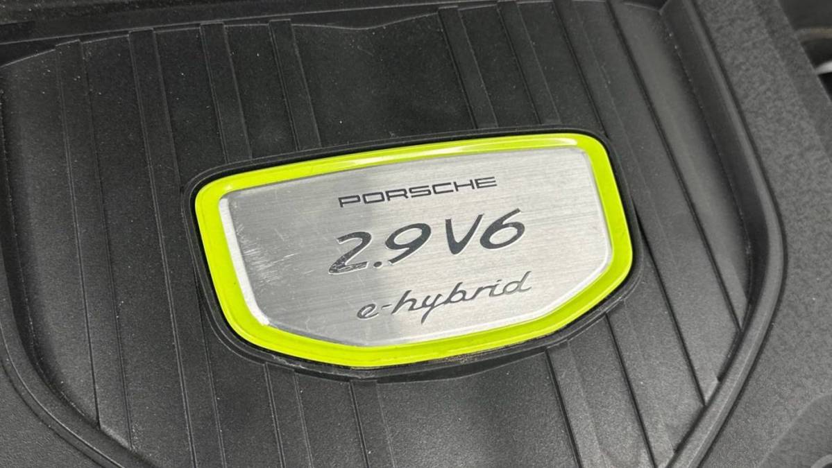 2018 Porsche Panamera WP0AE2A70JL177757