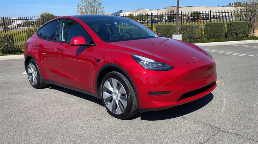 2020 Tesla Model Y 5YJYGDEE3LF015320