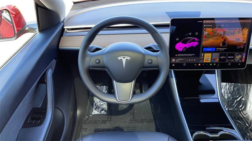 2020 Tesla Model Y 5YJYGDEE3LF015320