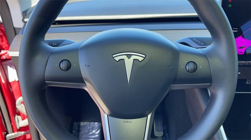 2020 Tesla Model Y 5YJYGDEE3LF015320