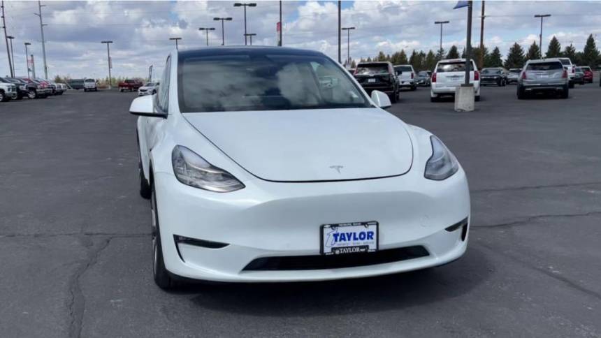 2021 Tesla Model Y 5YJYGDEE0MF099808