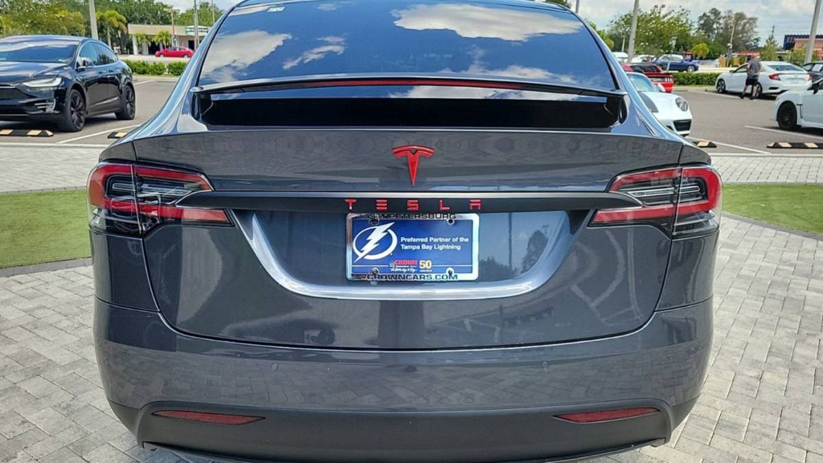 2019 Tesla Model X 5YJXCDE21KF182772