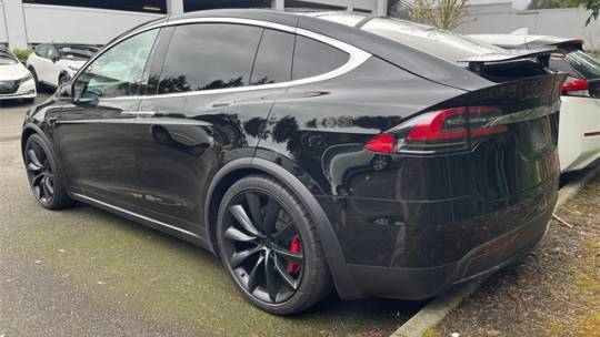 2019 Tesla Model X 5YJXCDE4XKF185798