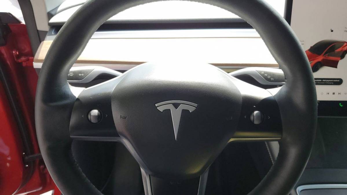 2021 Tesla Model Y 5YJYGDEE5MF184403
