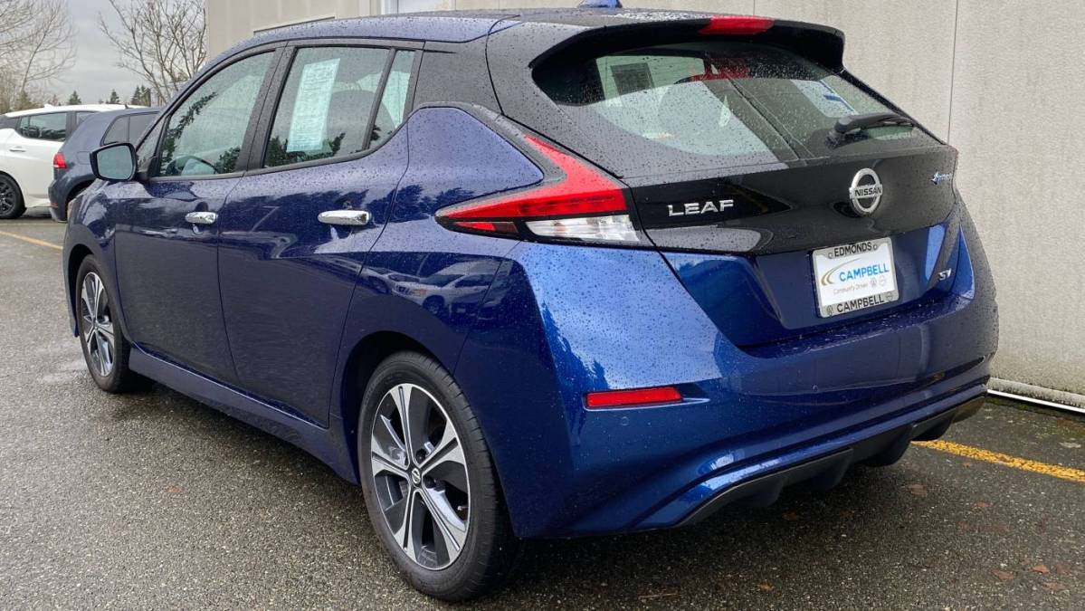 2022 Nissan LEAF 1N4AZ1CV3NC557701