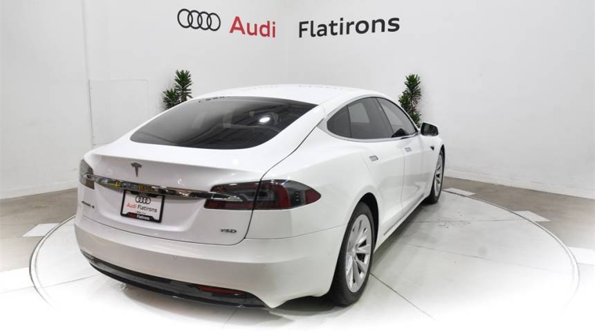 2017 Tesla Model S 5YJSA1E24HF186581