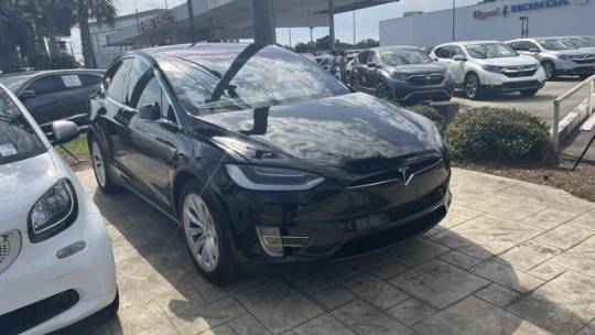 2019 Tesla Model X 5YJXCDE22KF152776