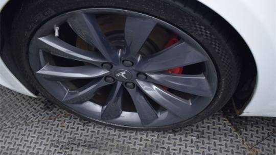 2016 Tesla Model S 5YJSA1E42GF170444