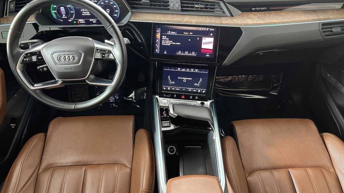 2019 Audi e-tron WA1VAAGE5KB020966