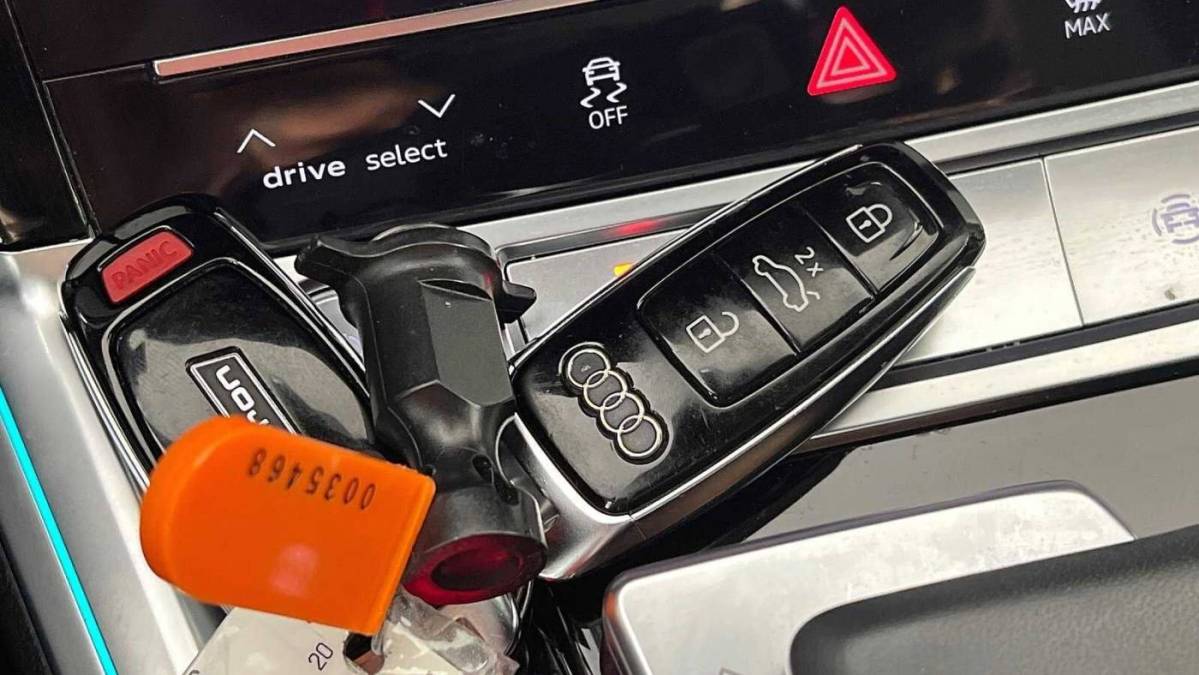 2019 Audi e-tron WA1VAAGE5KB020966