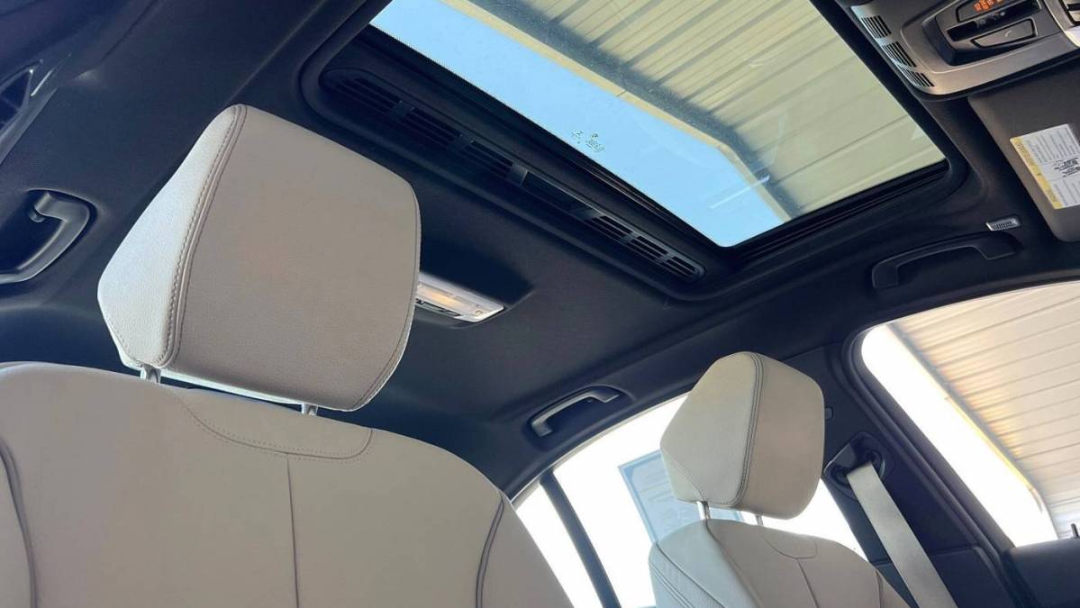 2018 BMW 3 Series WBA8E1C53JA758683