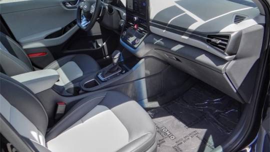 2020 Hyundai IONIQ KMHCX5LD2LU231849