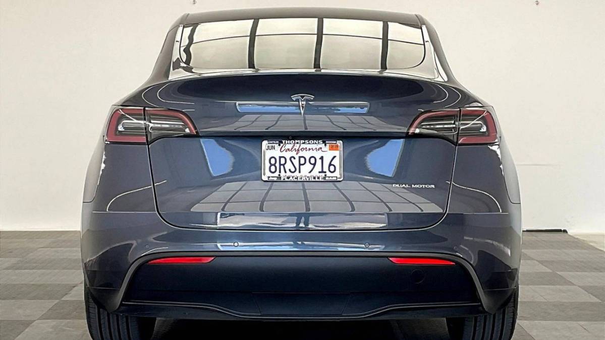 2020 Tesla Model Y 5YJYGDEE3LF018976