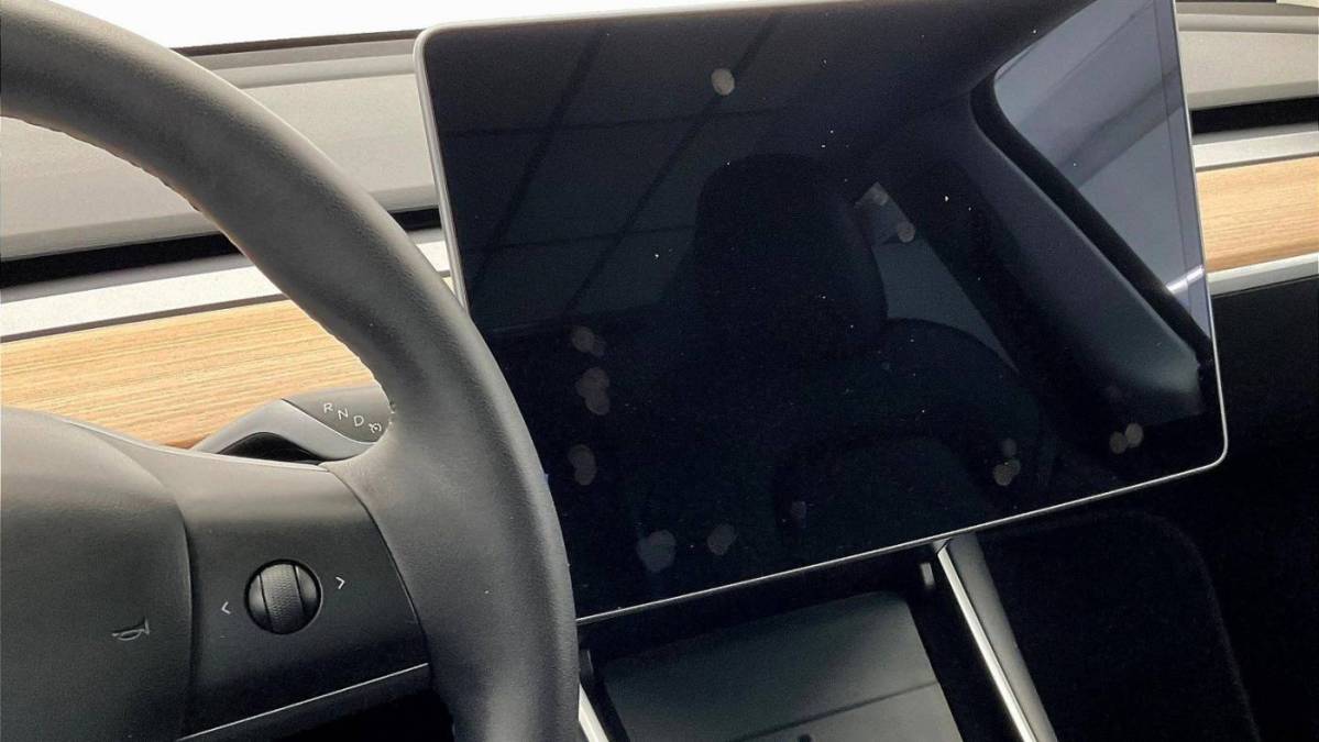 2020 Tesla Model Y 5YJYGDEE3LF018976