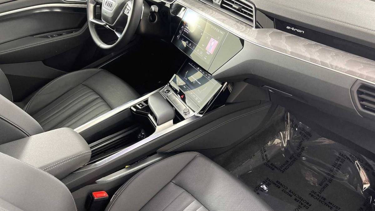 2021 Audi e-tron WA12AAGE7MB025642